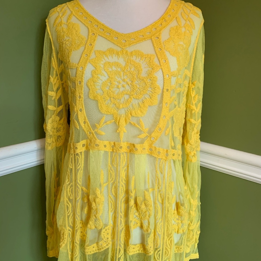 Boho Lace Photoshoot Maternity Dress - Picture 7 of 8